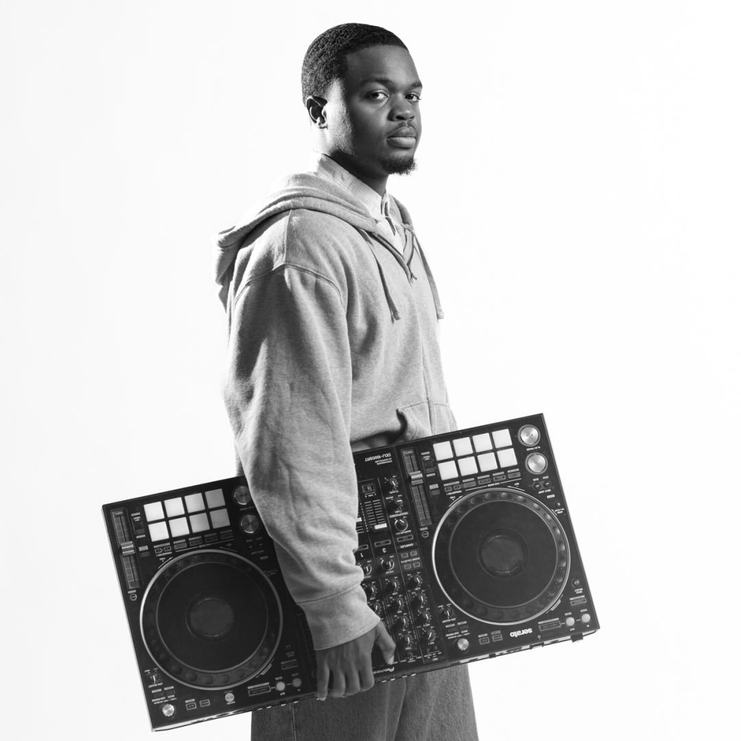 DJ Vic